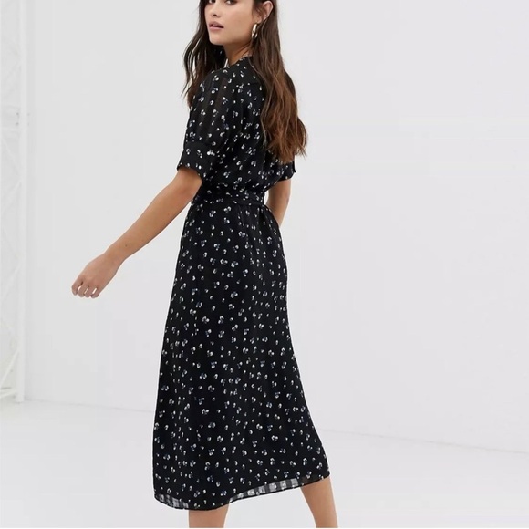 The East order Ami Floral Wrap Midi Dress women’s size XS - Picture 2 of 8